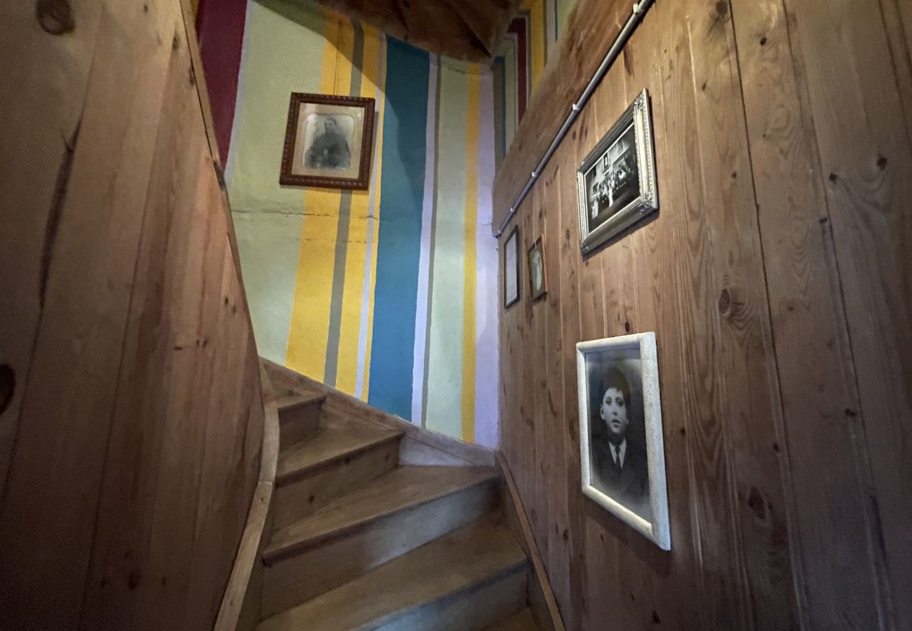 Casa en Cheylade - Maison atypique dans Cheylade