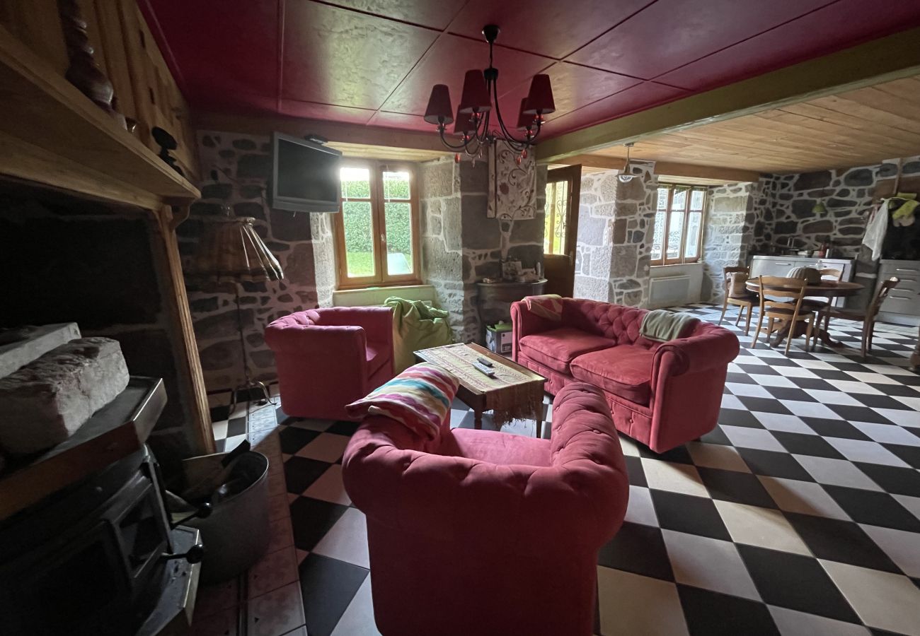 Casa en Cheylade - Maison atypique dans Cheylade