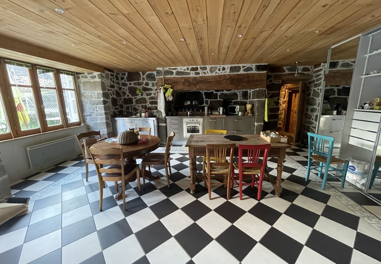 Casa en Cheylade - Maison atypique dans Cheylade
