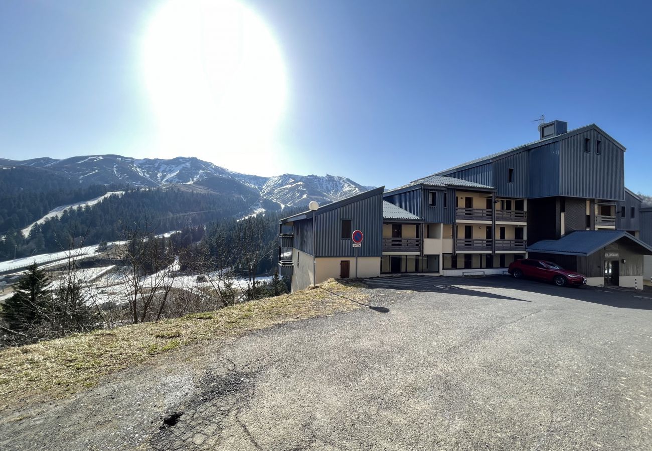 Apartamento en Le Lioran - T2 avec une vue imprenable sur la station du Liora