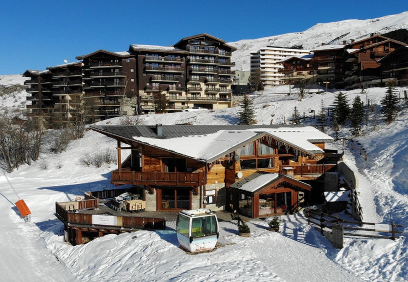 Apartamento en Les Menuires - (0.med) Spacieux appartement Les Menuires skis aux