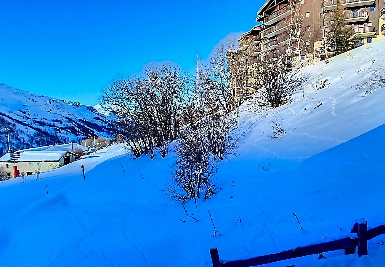 Apartamento en Les Menuires - (0.med) Spacieux appartement Les Menuires skis aux