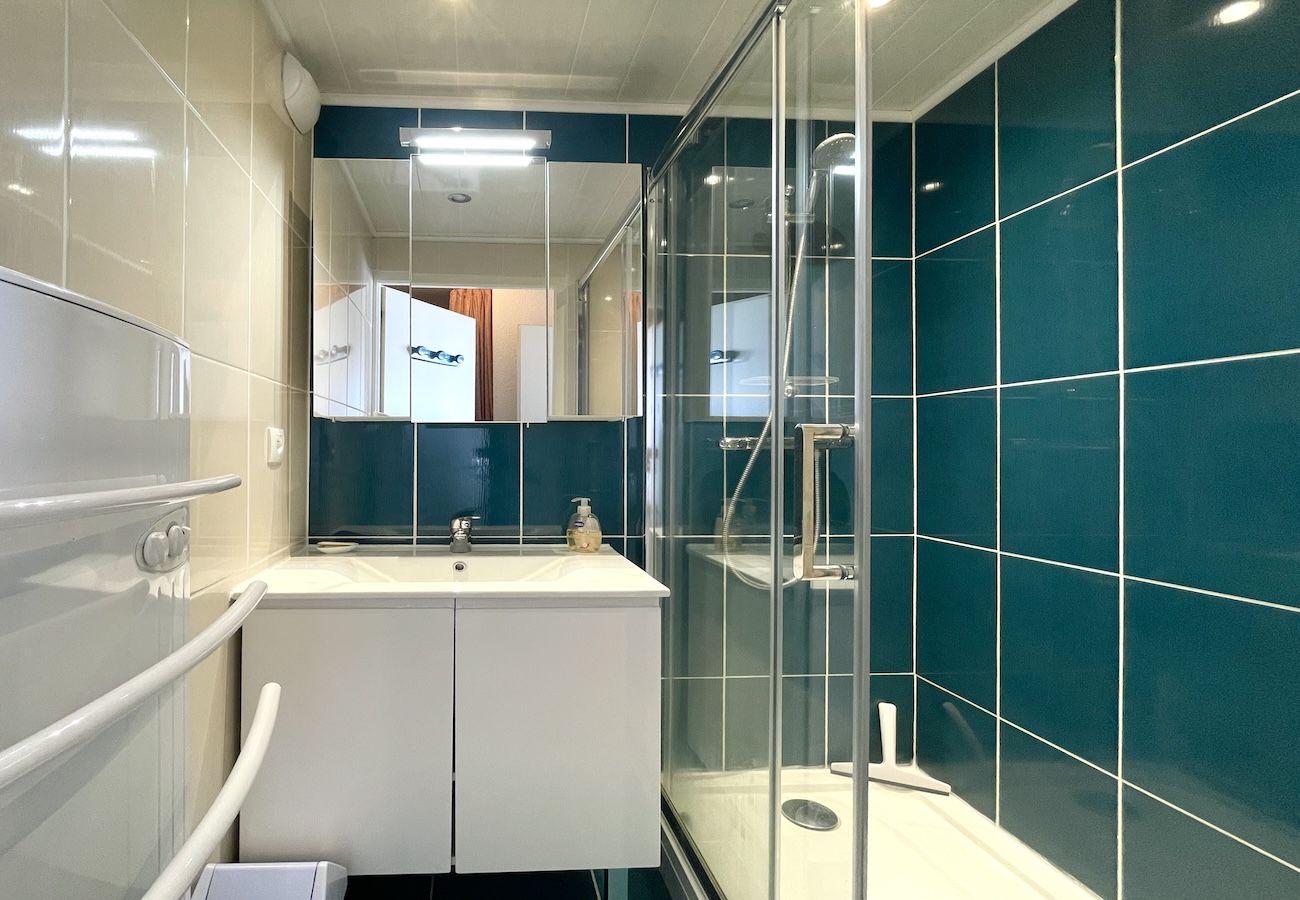 Apartamento en Les Menuires - (7.B17) Appartement skis aux pieds Les Menuires