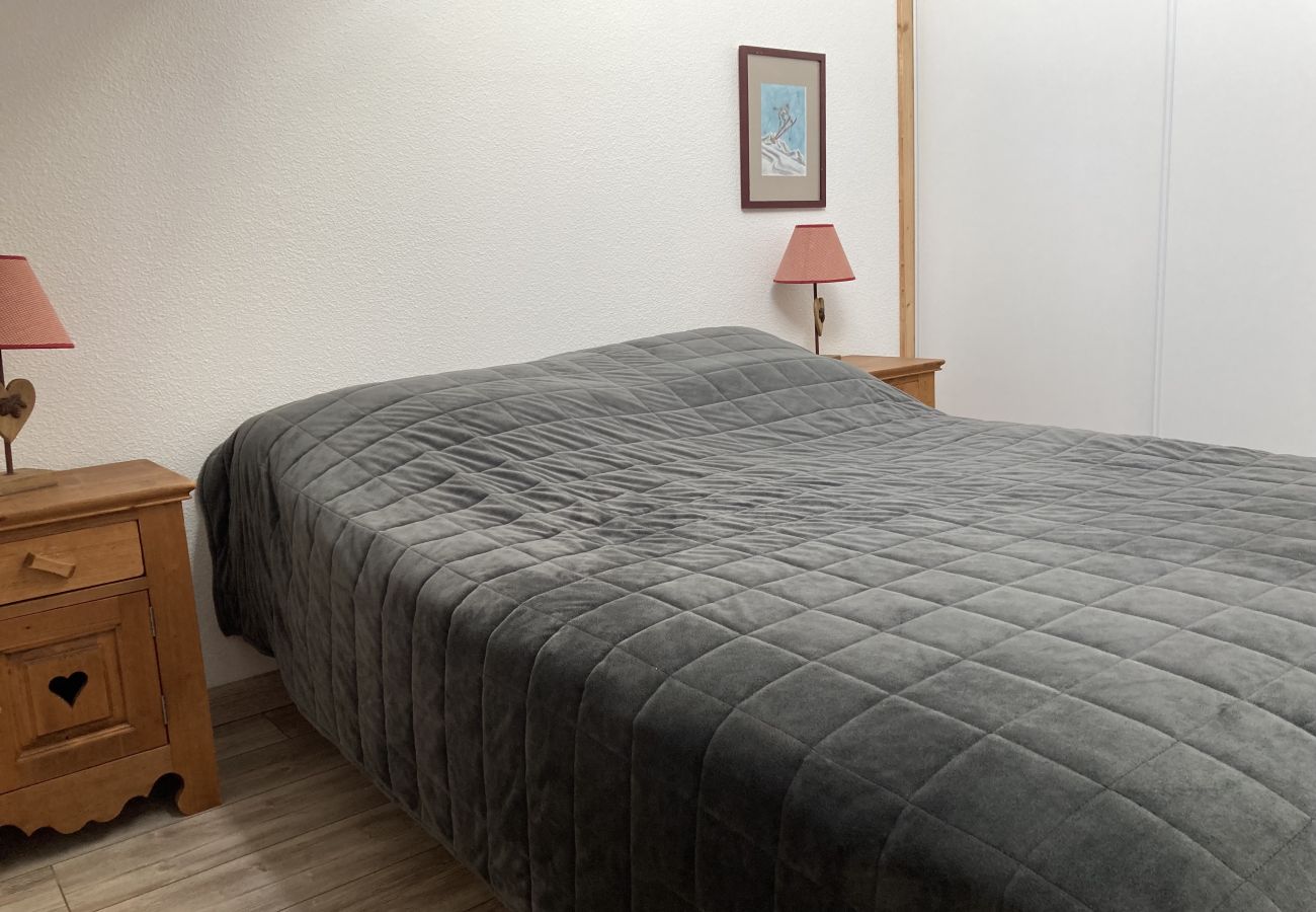 Apartamento en Le Lioran - T2 avec vue sur les montagnes et wifi à Altura