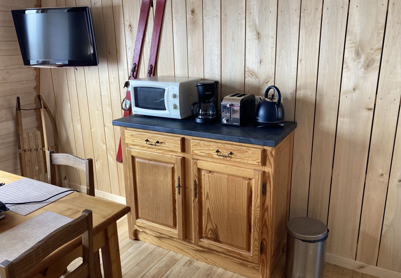 Estudio en Saint-Jacques-des-Blats - Studio montagne à Altitude 1500