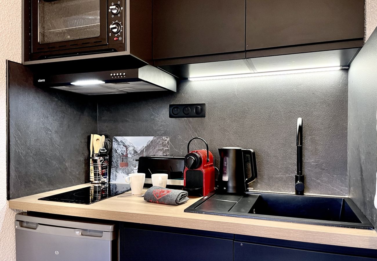 Apartamento en Les Menuires - (CI.55) 2 pièces coin montagne Sud skis aux pieds