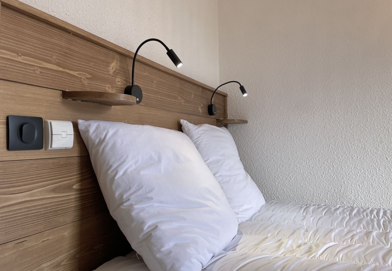 Apartamento en Les Menuires - (CI.55) 2 pièces coin montagne Sud skis aux pieds