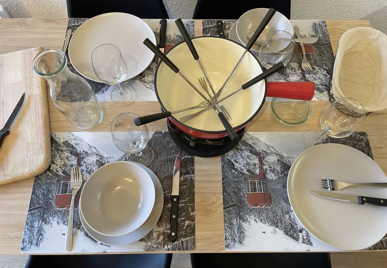 Apartamento en Les Menuires - (CI.55) 2 pièces coin montagne Sud skis aux pieds