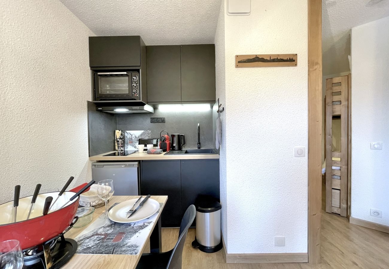 Apartamento en Les Menuires - (CI.55) 2 pièces coin montagne Sud skis aux pieds