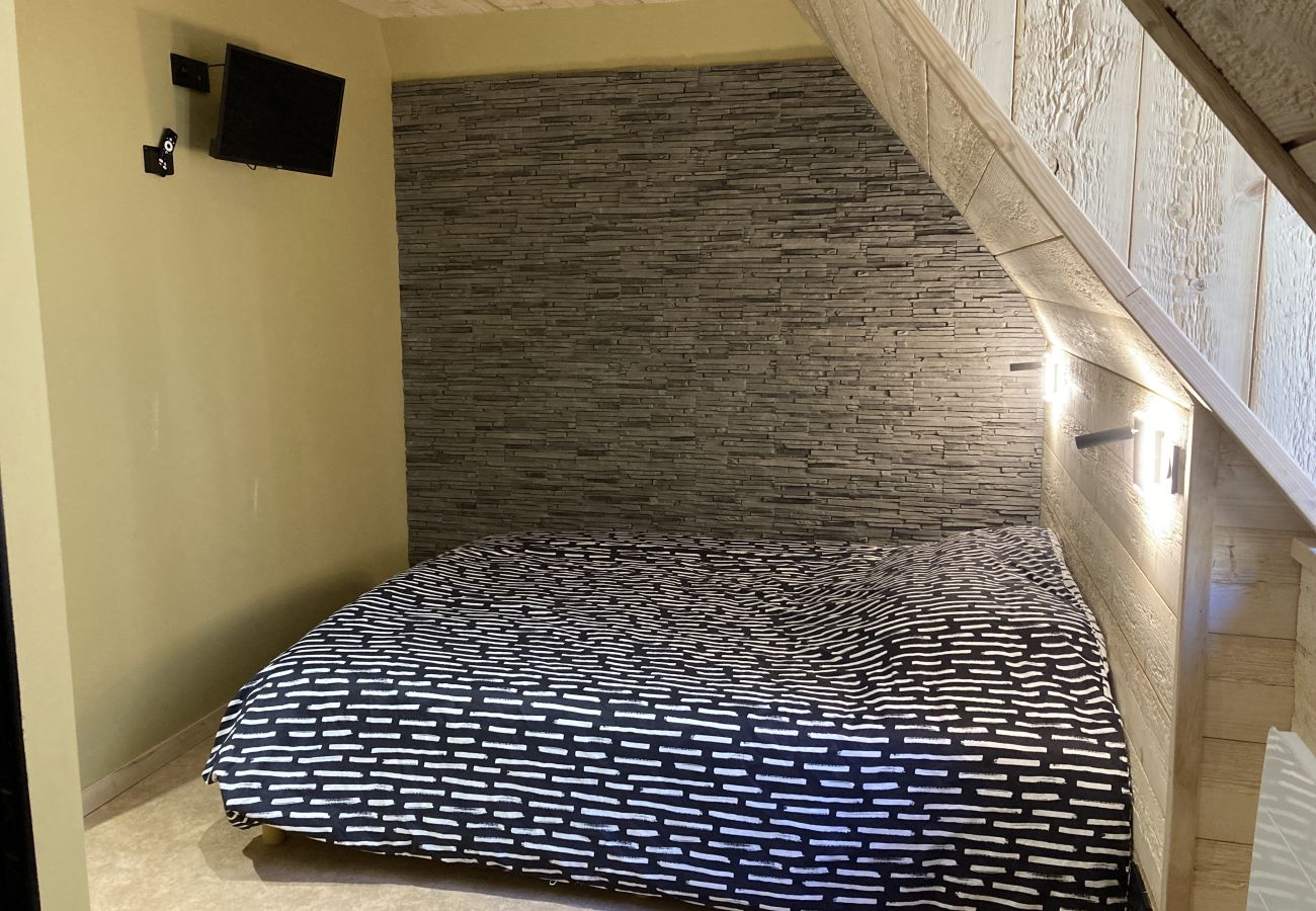 Casa en Laveissière - Maison Auvergnate Le repère des Milans