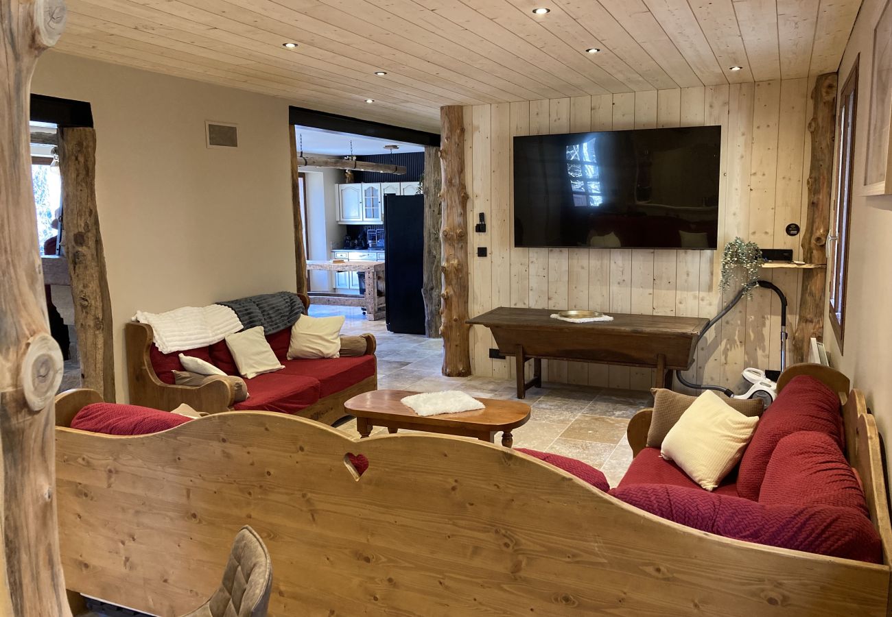 Casa en Laveissière - Maison Auvergnate Le repère des Milans