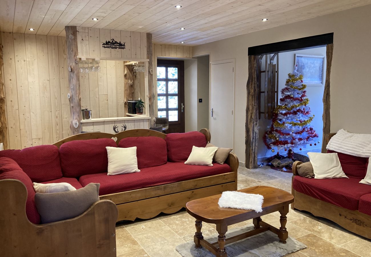 Casa en Laveissière - Maison Auvergnate Le repère des Milans