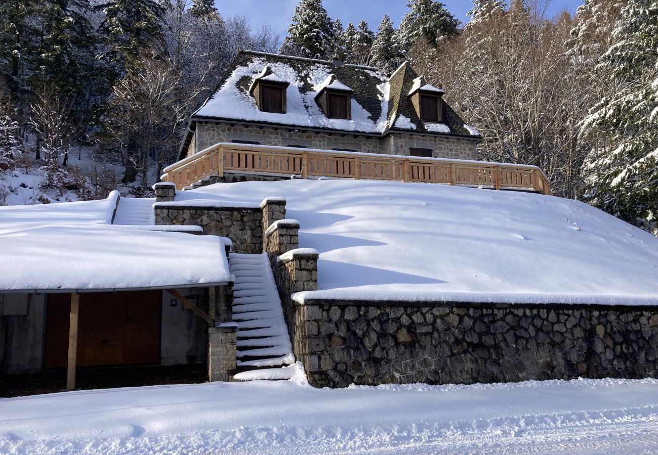 Casa en Laveissière - Maison Auvergnate Le repaire des Milans