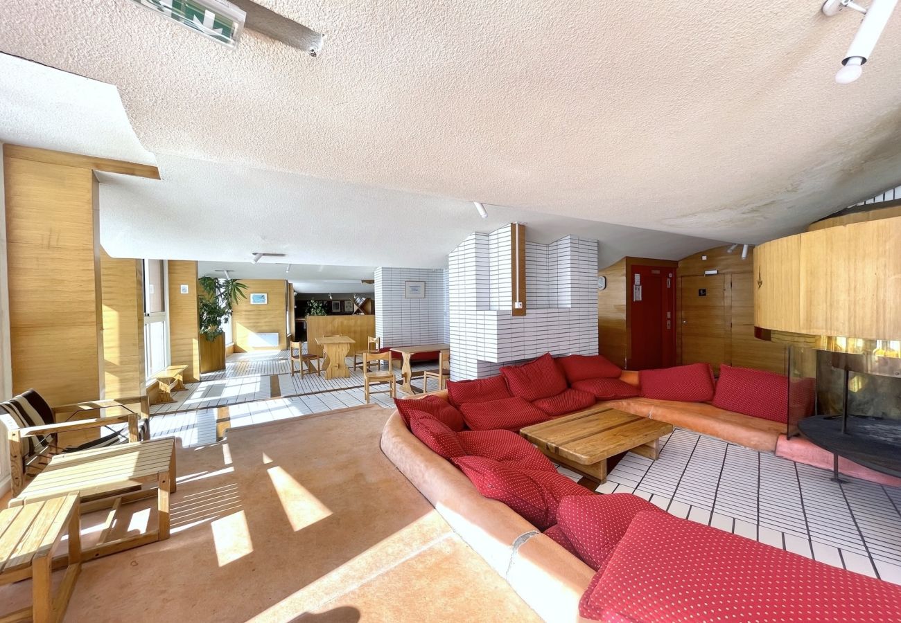 Apartamento en Les Menuires - (SO.414) T2 skis aux pieds  3 Vallées parking WIFI