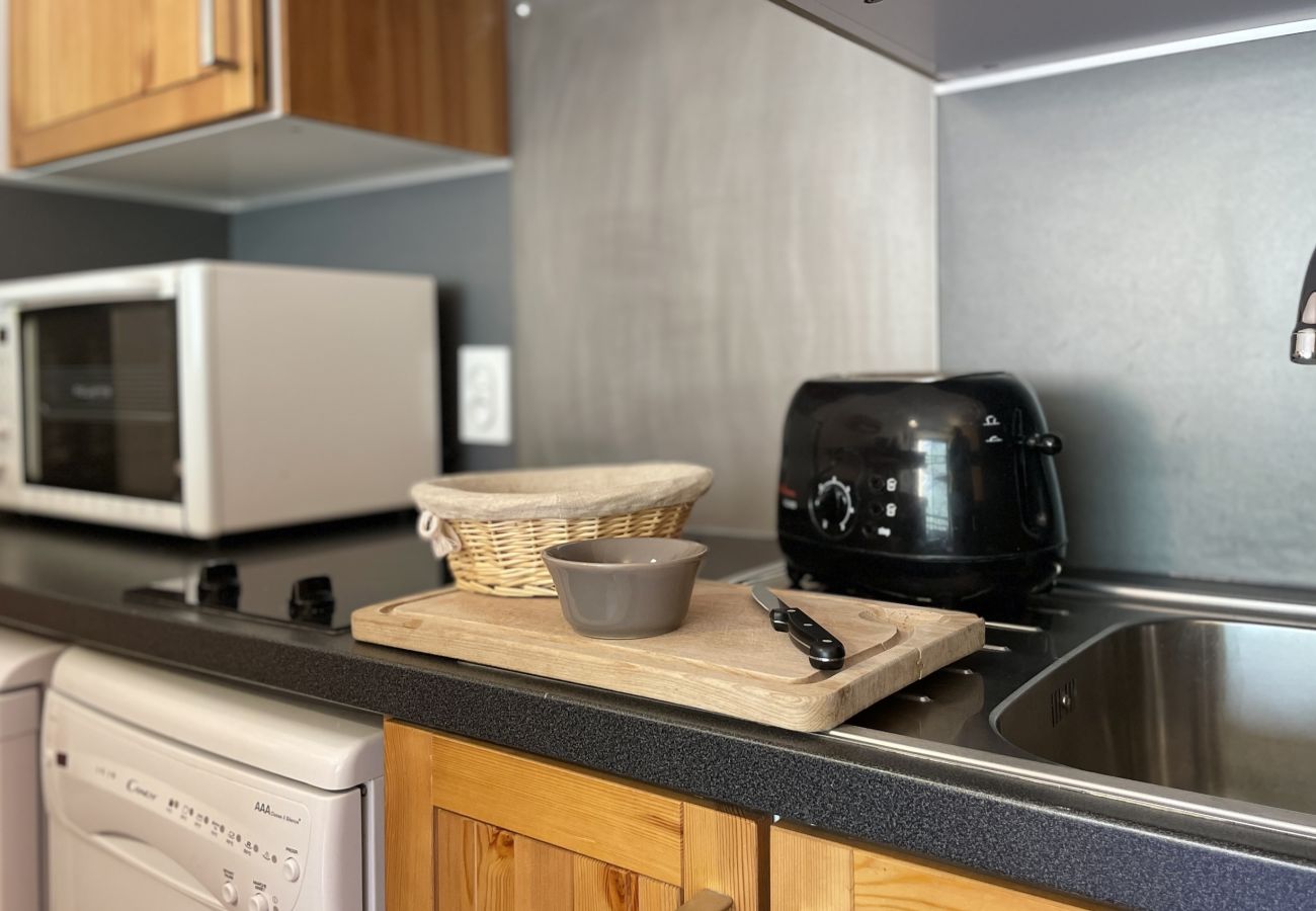 Apartamento en Les Menuires - (BZ.55) 2 pièces vue montagne, skis aux pieds
