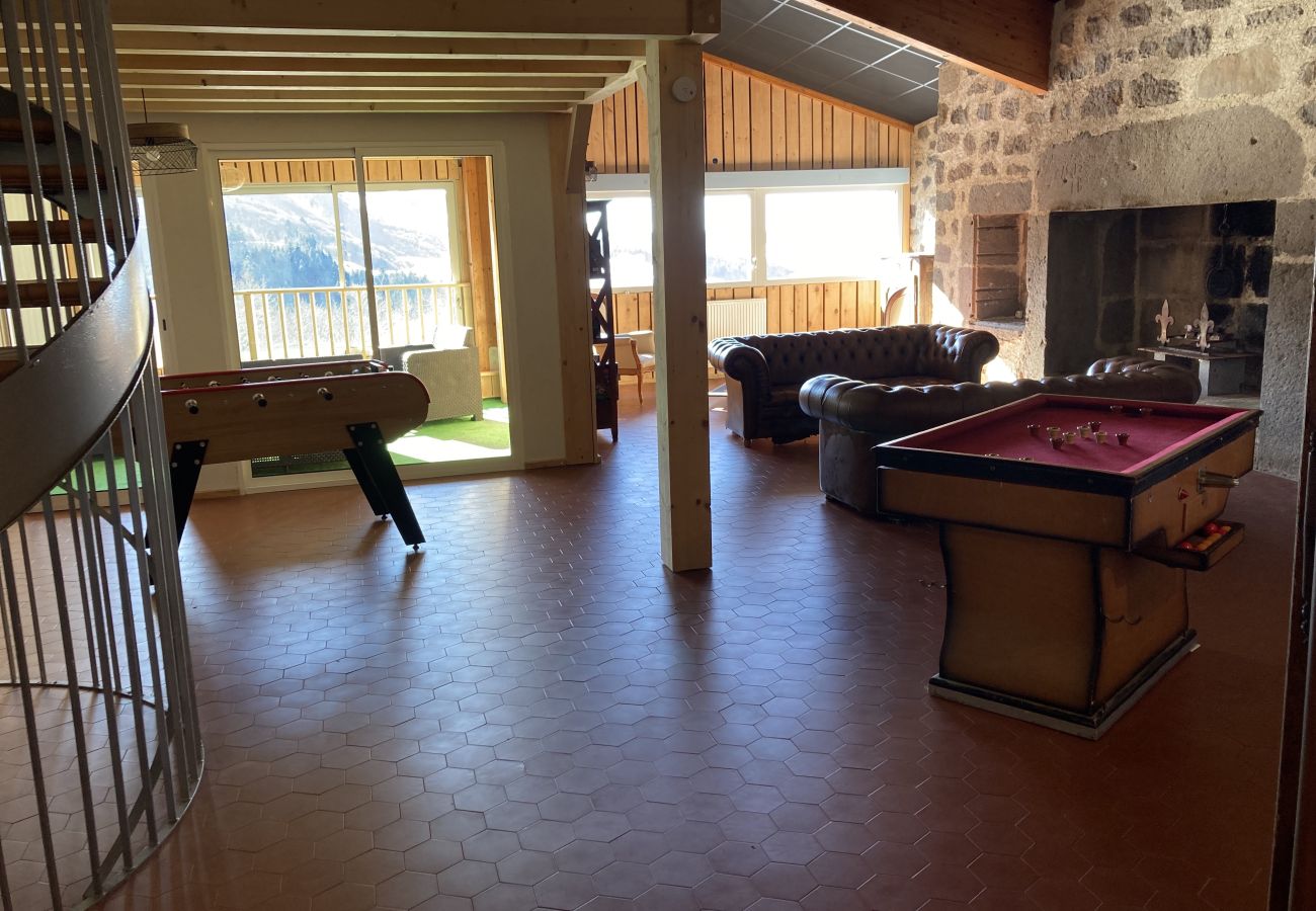 Apartamento en Saint-Jacques-des-Blats - Superbe loft pieds aux pistes à altitude 1500