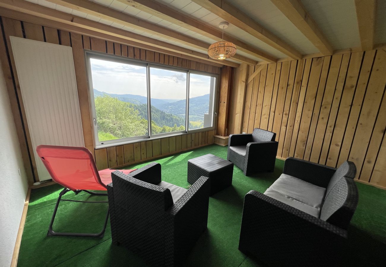 Apartamento en Saint-Jacques-des-Blats - Superbe loft pieds aux pistes à altitude 1500