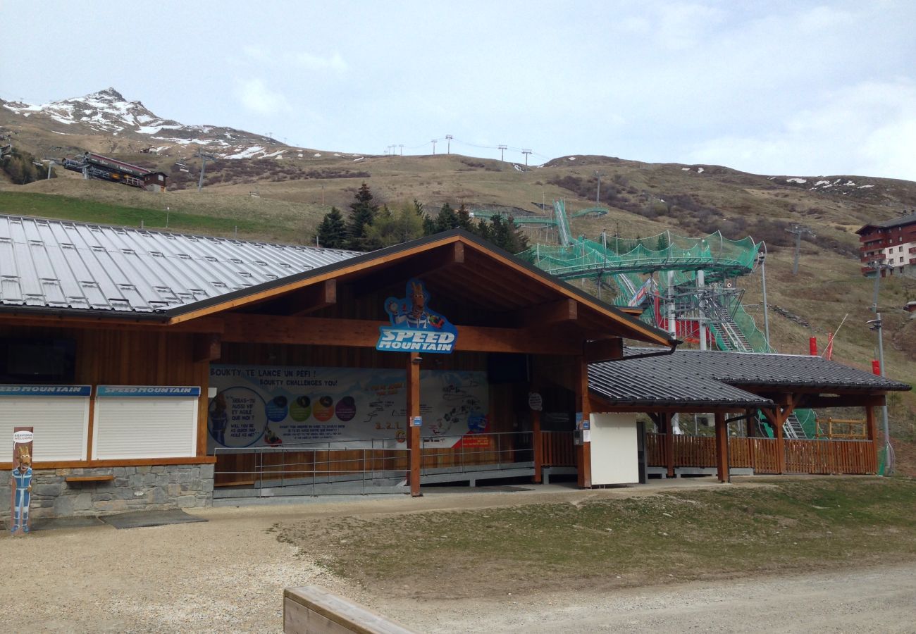 Appartement à Les Menuires - (1.404) Les Ménuires 3 Vallées pied de piste