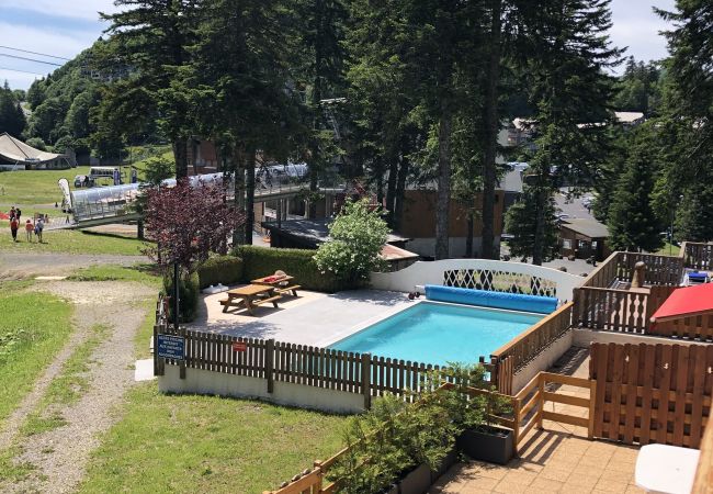  à Le Lioran - Appartement avec piscine - 6 personnes