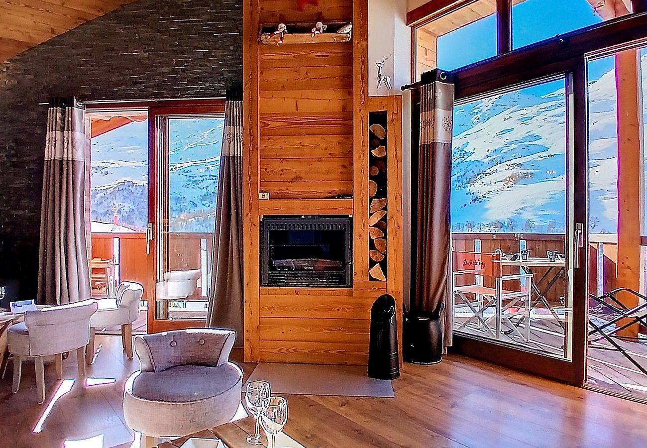 Appartement à Les Menuires - (0.med) Spacieux appartement Les Menuires skis aux