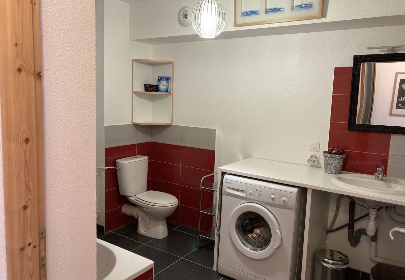 Appartement à Laveissière - T2 avec vue sur les montagnes et wifi &agrave; Alt