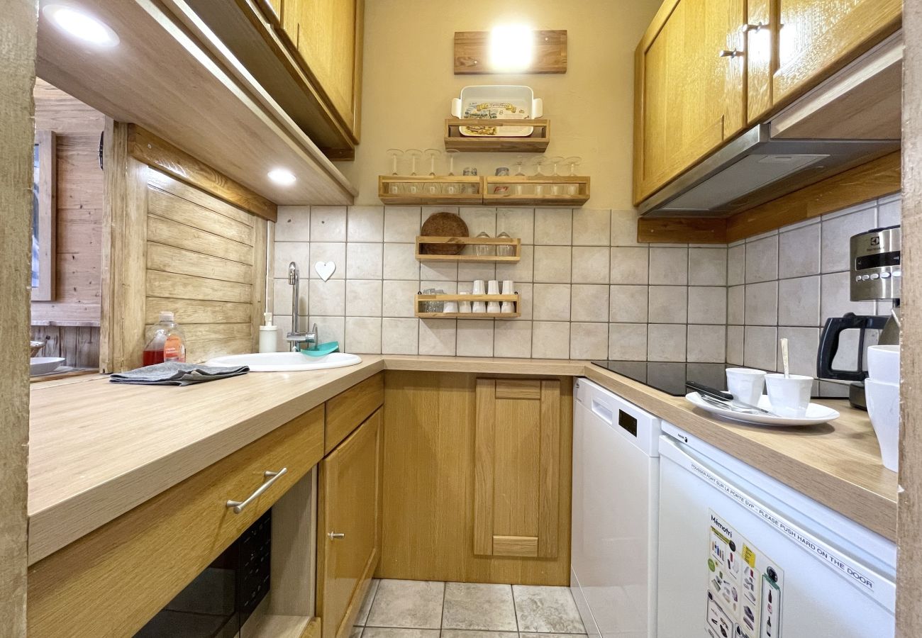 Appartement à Les Menuires - (14.003) Spacieux T2 skis aux pieds Les Menuires