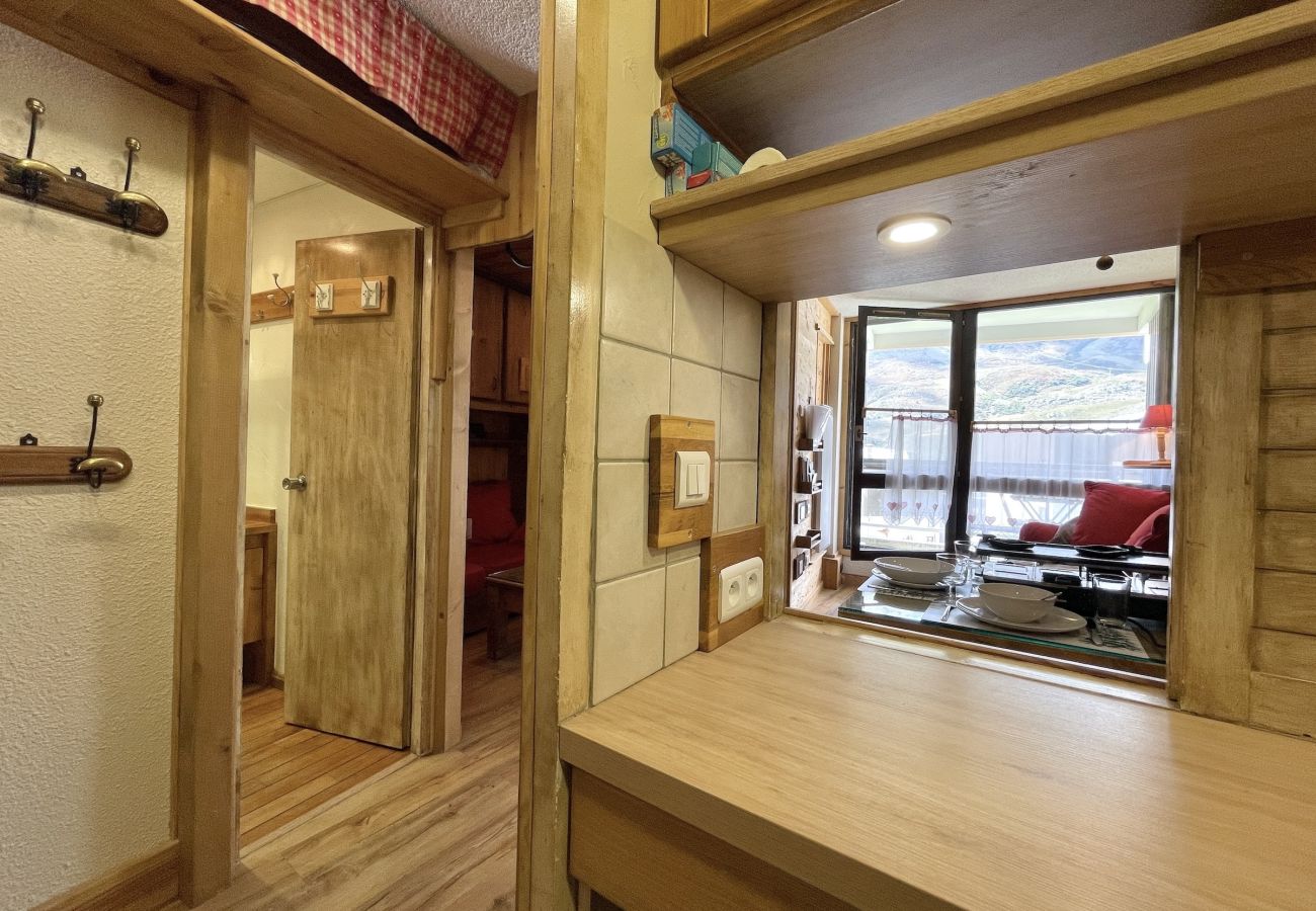 Appartement à Les Menuires - (14.003) Spacieux T2 skis aux pieds Les Menuires