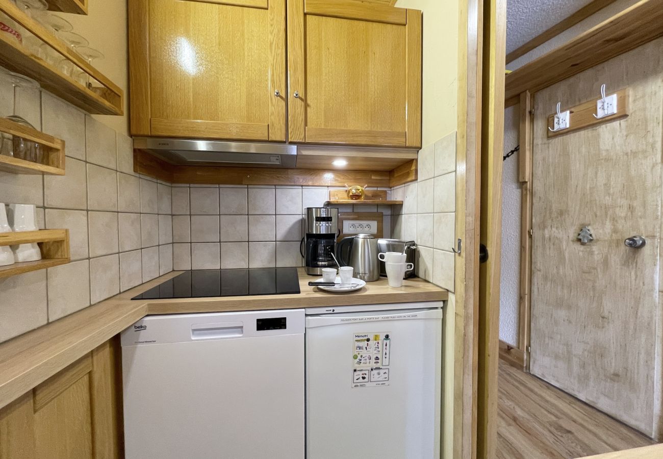 Appartement à Les Menuires - (14.003) Spacieux T2 skis aux pieds Les Menuires