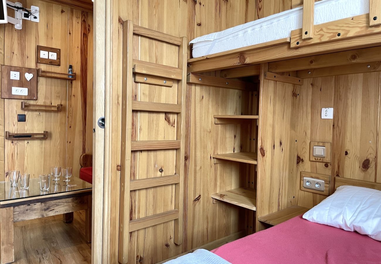 Appartement à Les Menuires - (14.003) Spacieux T2 skis aux pieds Les Menuires