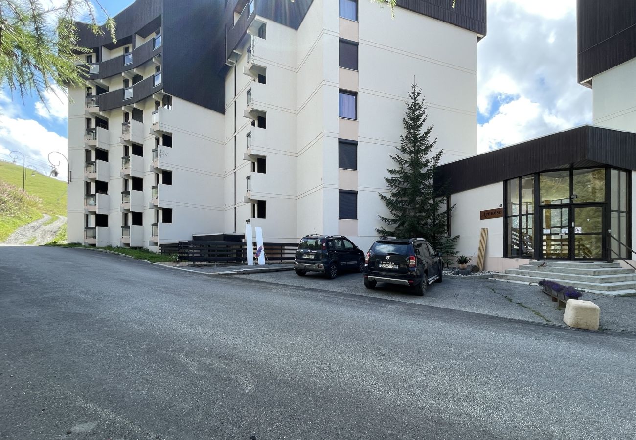Appartement à Les Menuires - (14.003) Spacieux T2 skis aux pieds Les Menuires