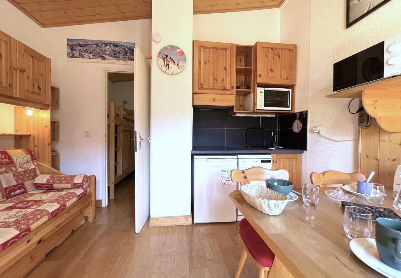Appartement à Les Menuires - (7.A81) T2 skis aux pieds les Menuires