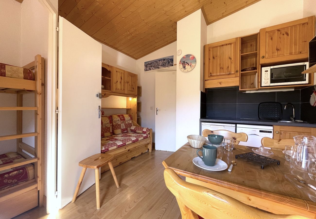 Appartement à Les Menuires - (7.A81) T2 skis aux pieds les Menuires