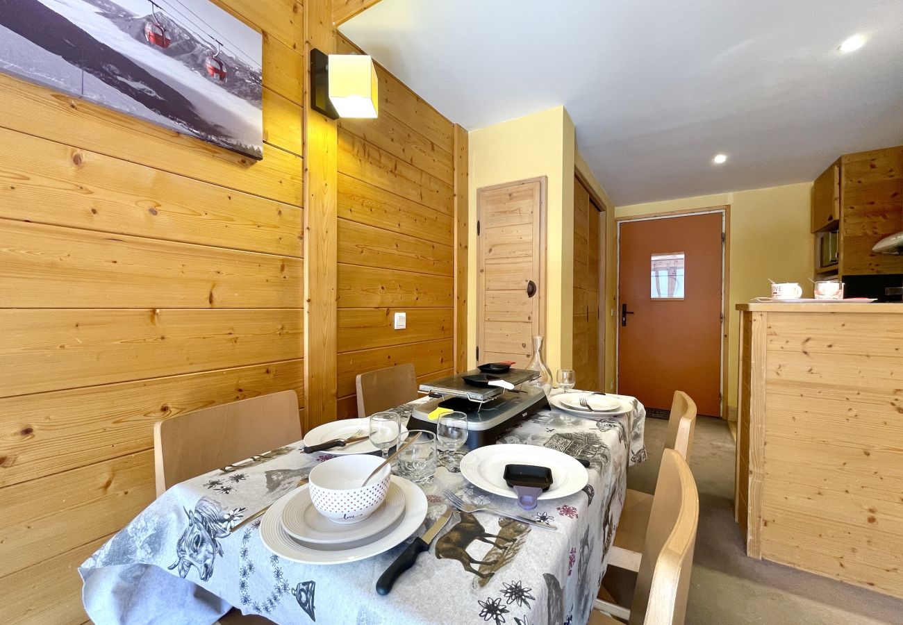 Appartement à Les Menuires - (AC.306) Spacieux T2 skis aux pieds coeur Menuires Appartement à Les Menuires - (AC.306) Spacieux T2 skis aux pieds coeur Menuires