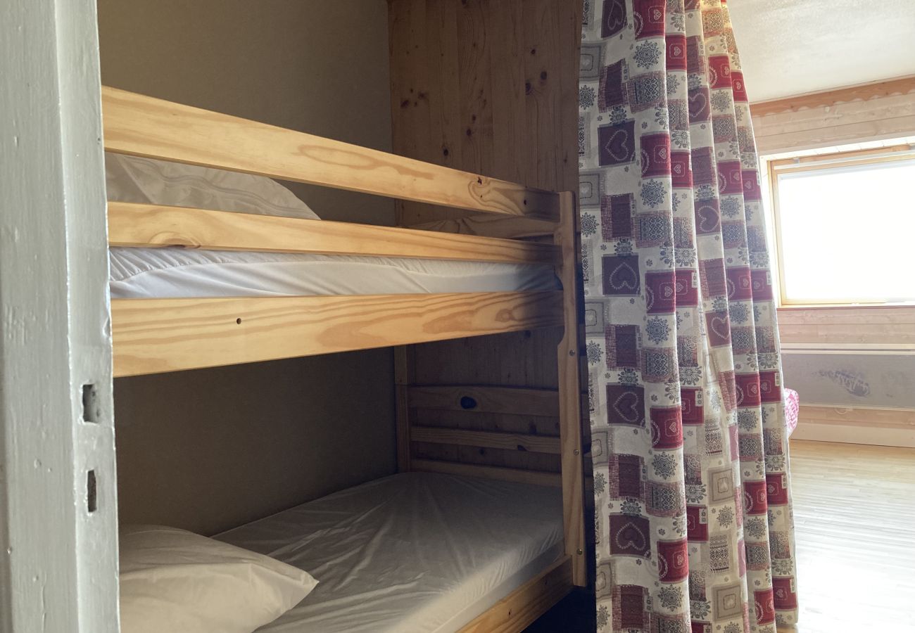 Studio à Saint-Jacques-des-Blats - Studio montagne à Altitude 1500