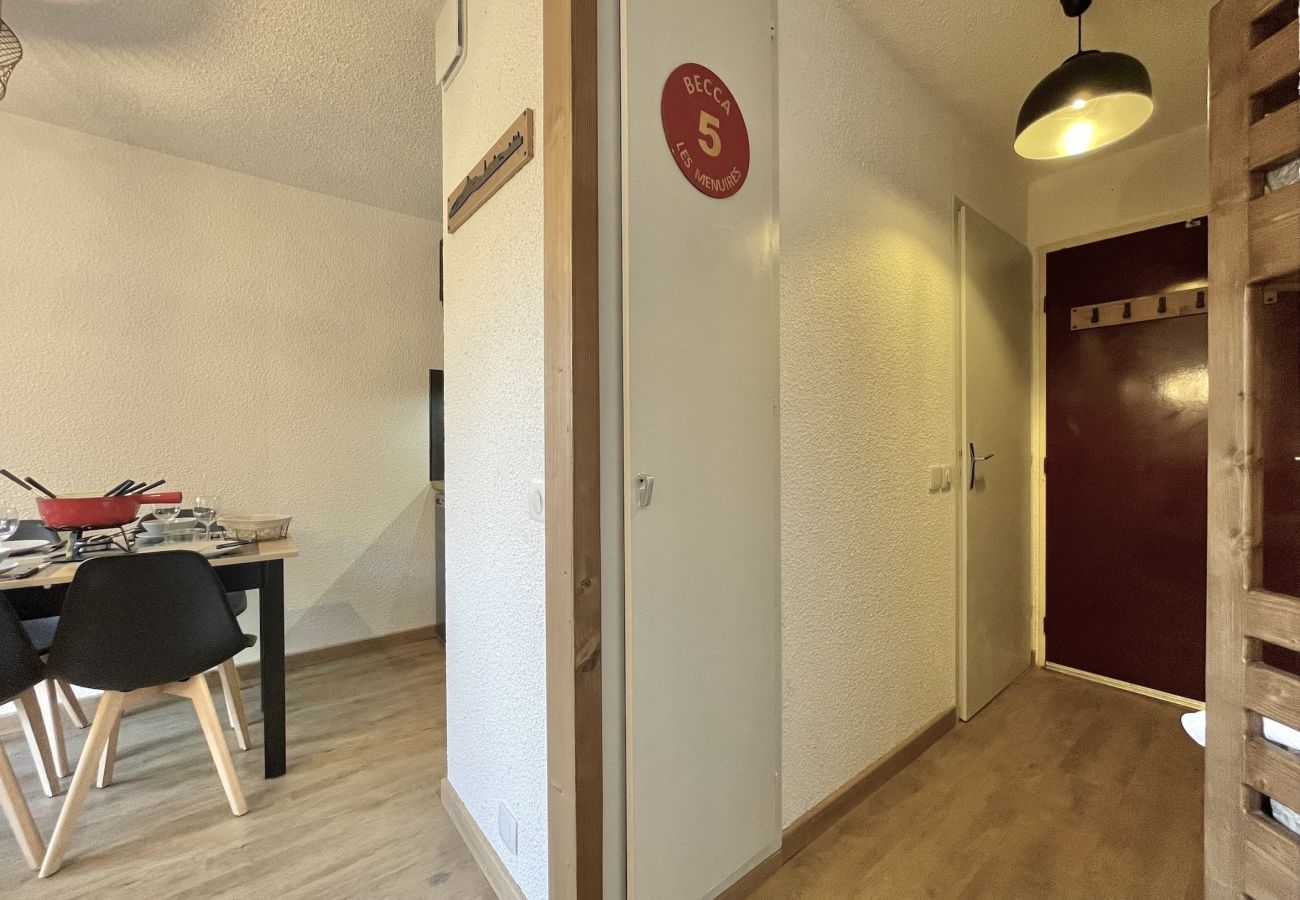 Appartement à Les Menuires - (CI.55) 2 pièces coin montagne Sud skis aux pieds