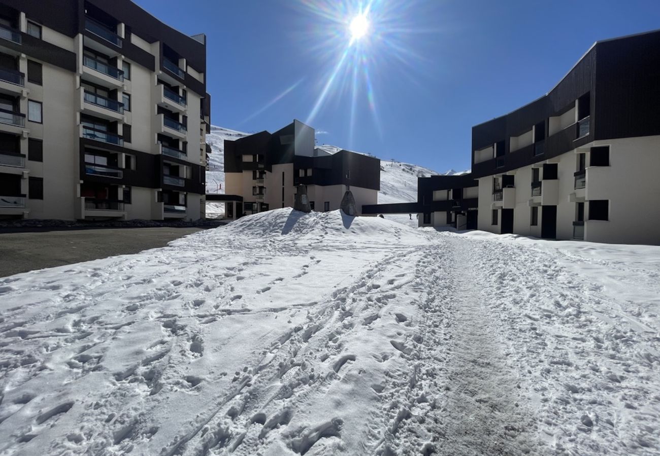 Appartement à Les Menuires - (SO.414) T2 skis aux pieds  3 Vallées parking WIFI