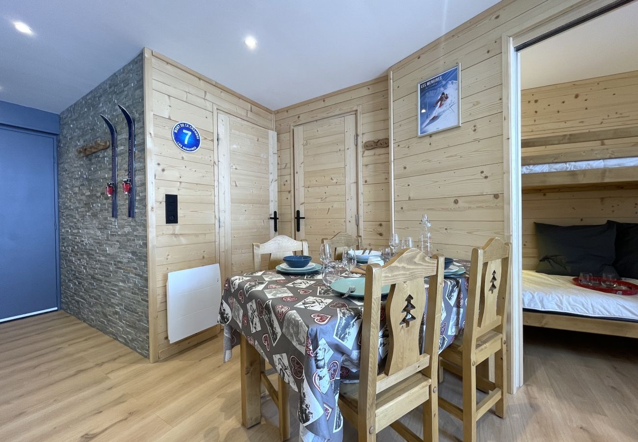 Appartement à Les Menuires - (SO.414) T2 skis aux pieds  3 Vallées parking WIFI