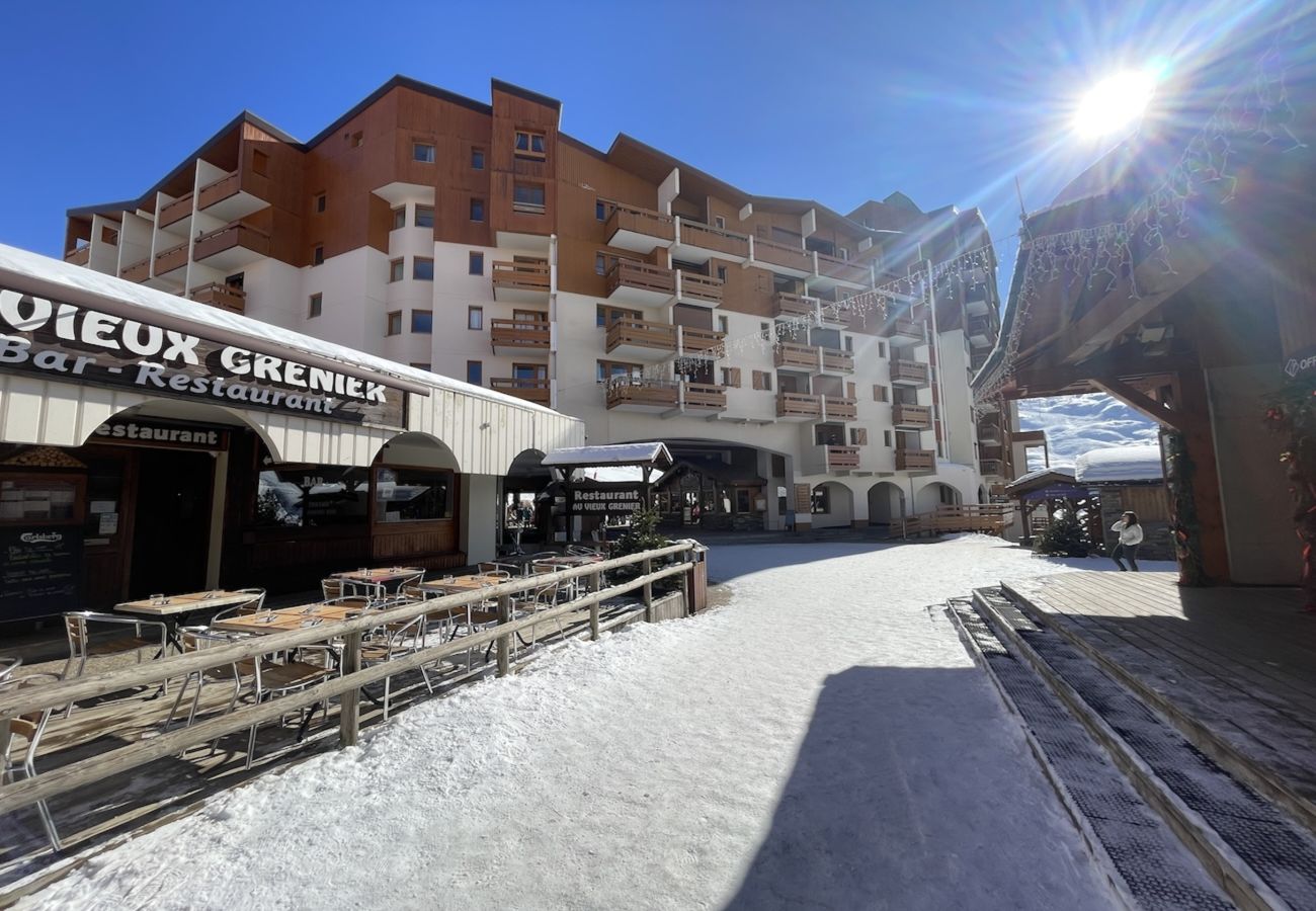 Appartement à Les Menuires - (CI.17B) –Le refuge des Marmottes- Skis aux pieds