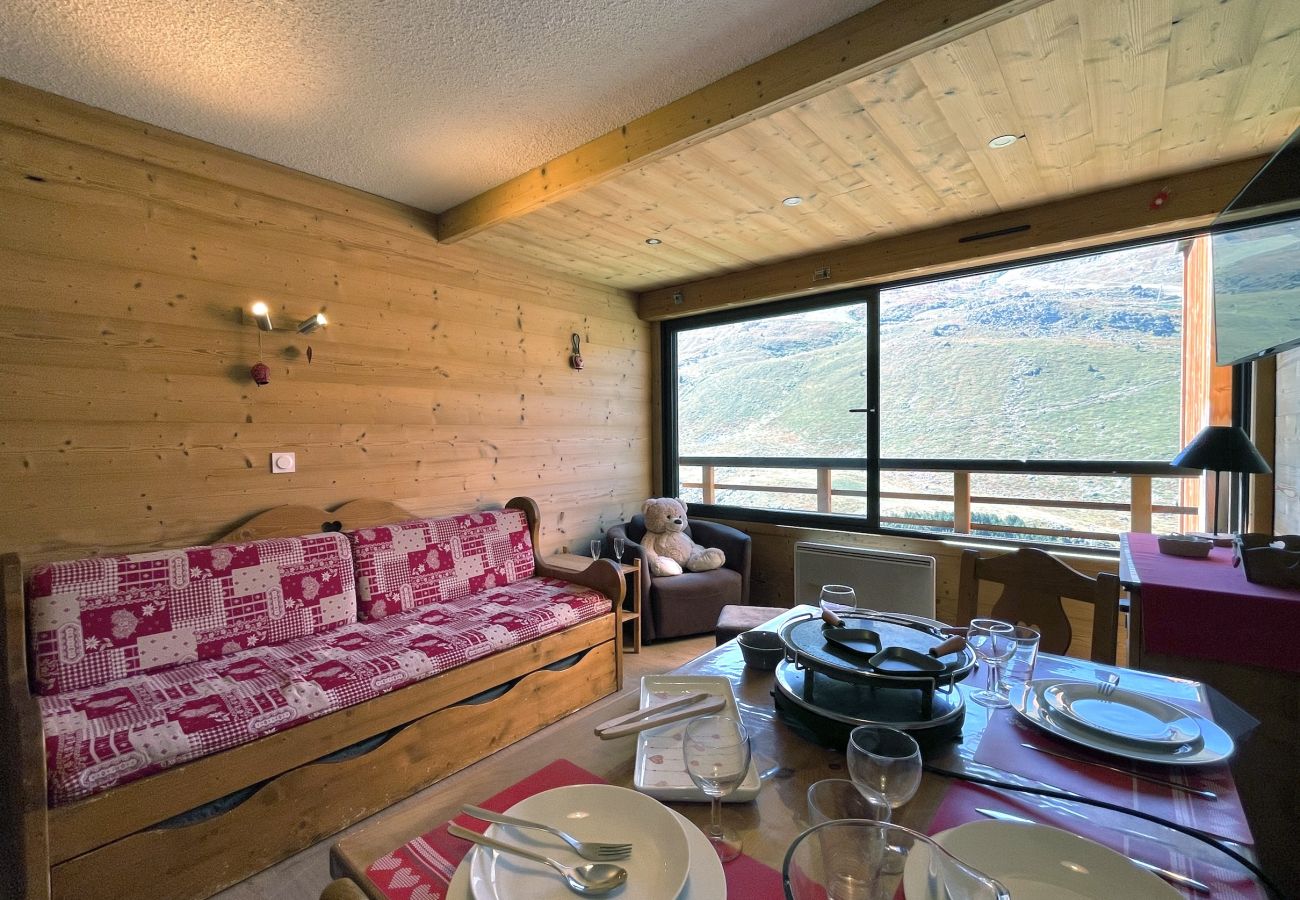 Appartement à Les Menuires - (BZ.55) 2 pièces vue montagne, skis aux pieds