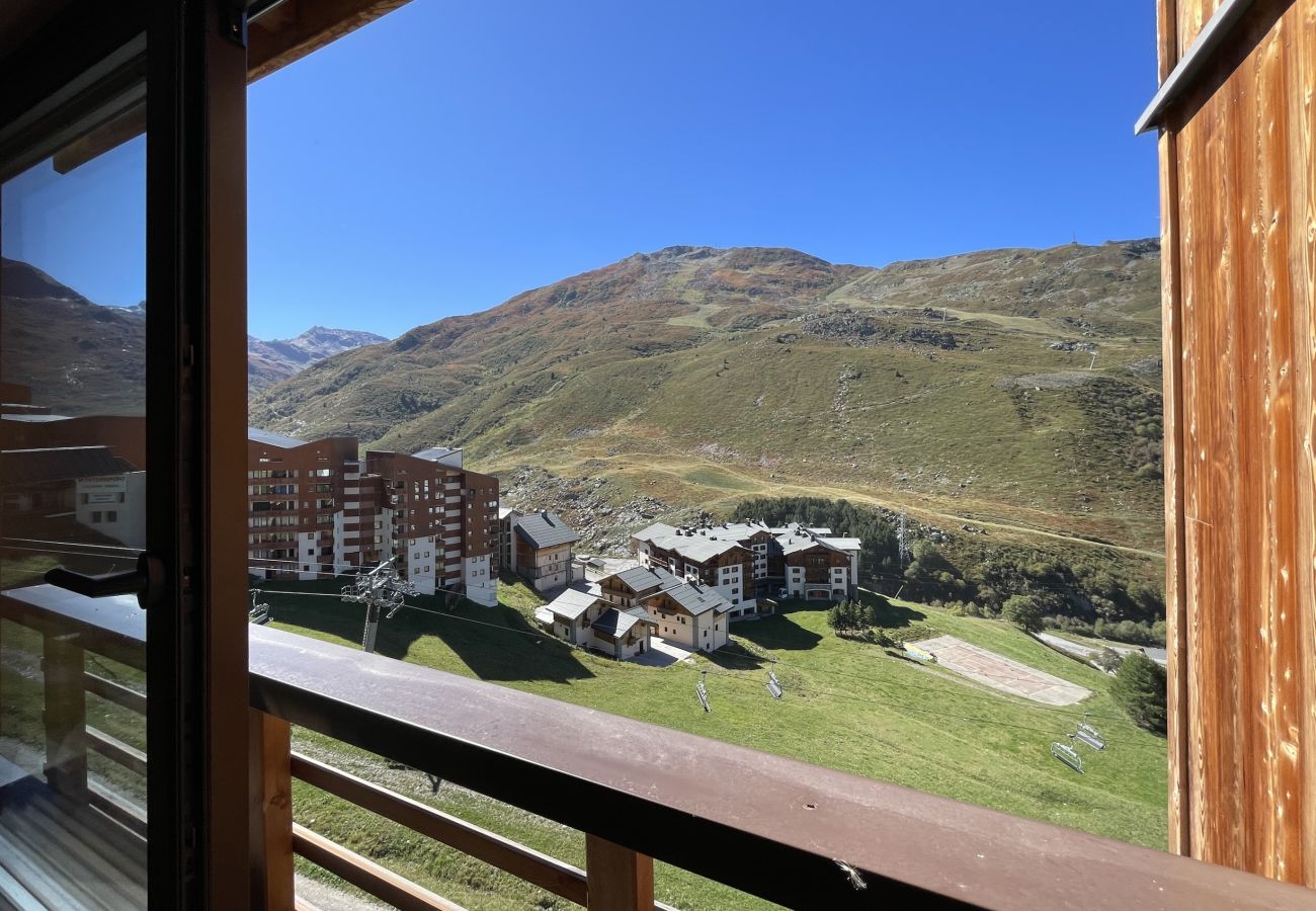 Appartement à Les Menuires - (BZ.55) 2 pièces vue montagne, skis aux pieds