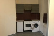 Appartement à Saint-Flour - T2 au second étage refait a neuf