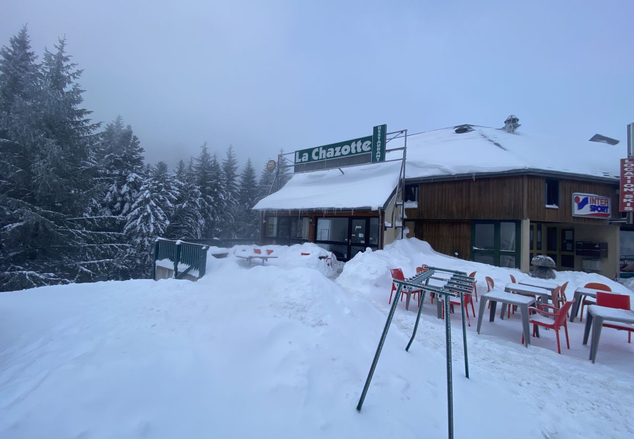 Cession de bail (local commercial) à Laveissière - Restaurant au coeur de station de ski