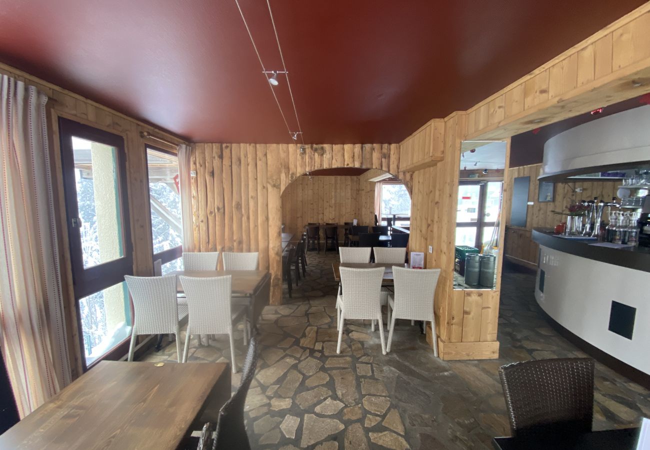 Cession de bail (local commercial) à Laveissière - Restaurant au coeur de station de ski