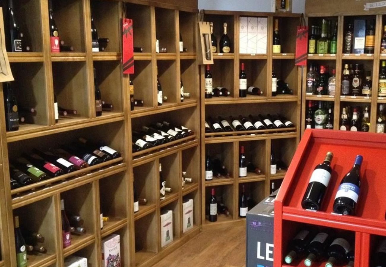 Local Commercial à Le Lioran - Épicerie à vendre - Fond de commerce