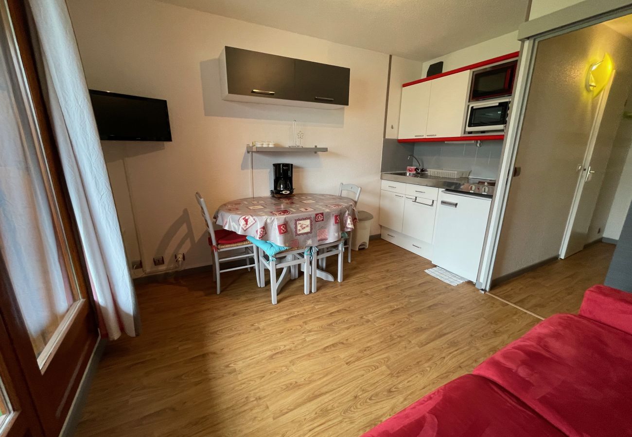 Studio à Le Lioran - Superbe studio centre station, vue pistes